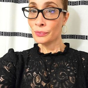 Meet your Posher, Dionne